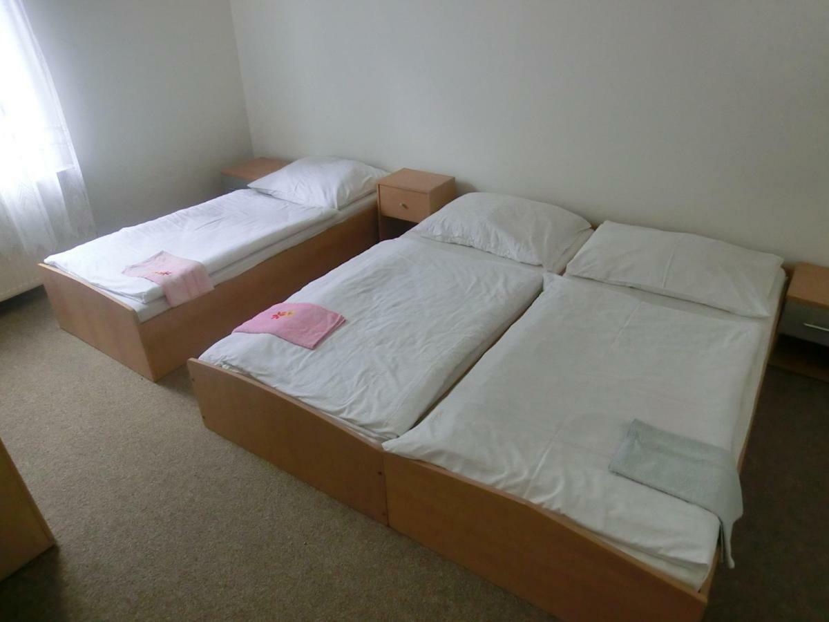 Milano Hostel Mariënbad Buitenkant foto